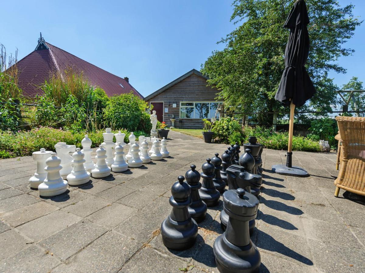 Enticing Holiday Home In Eastermar Near Burgumer Mar Lake Hoogzand Exteriér fotografie